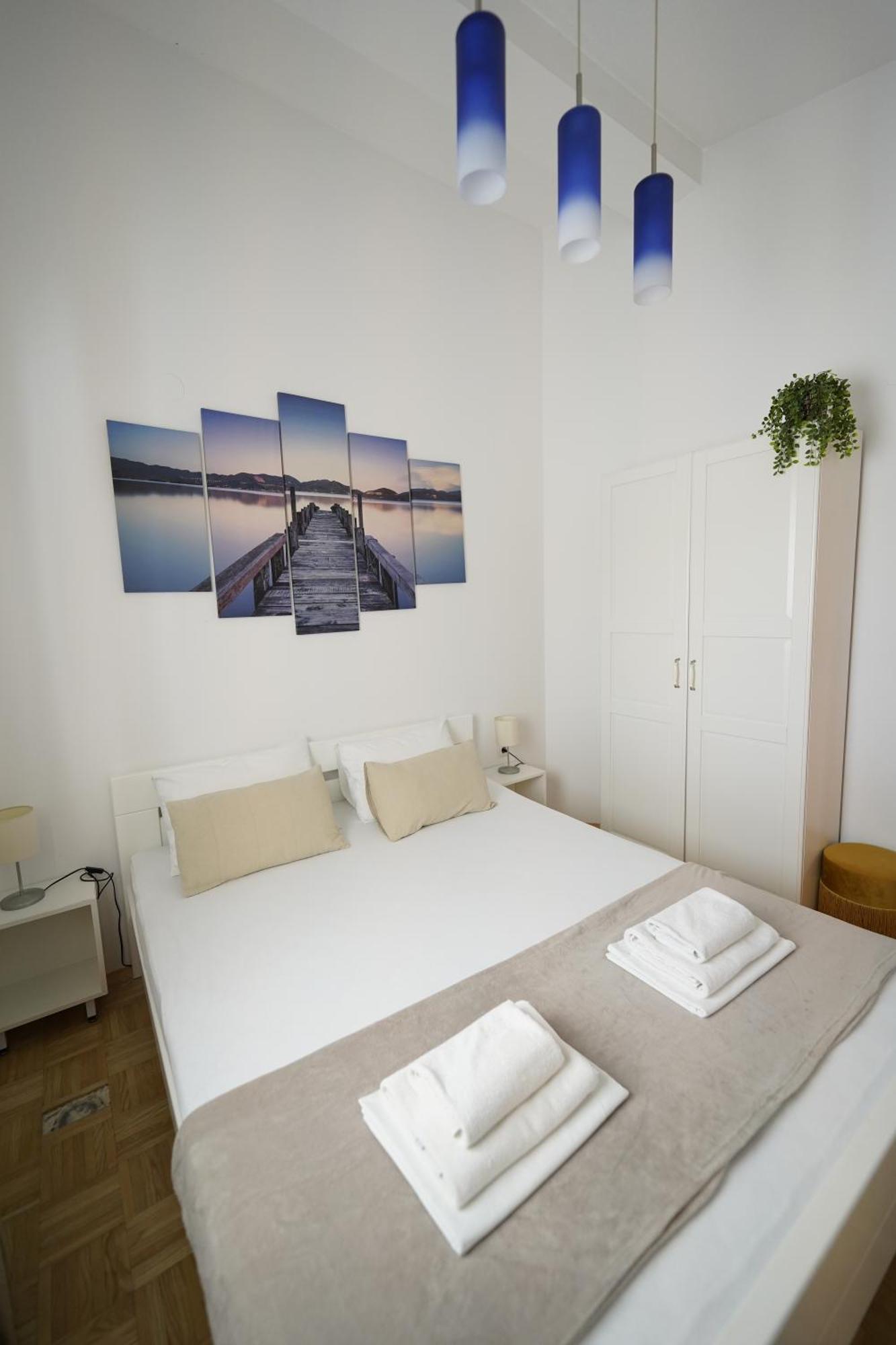 Apartments Loncar-Near Zrce Beach Novalja Exterior foto